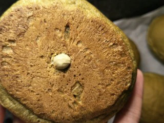 爆浆抹茶冰心面包,挤入奶油（自己吃多挤点，哈哈哈）