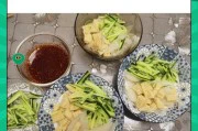 家常凉皮的制作方法（从面团到调料，一步步教你做正宗的凉皮）