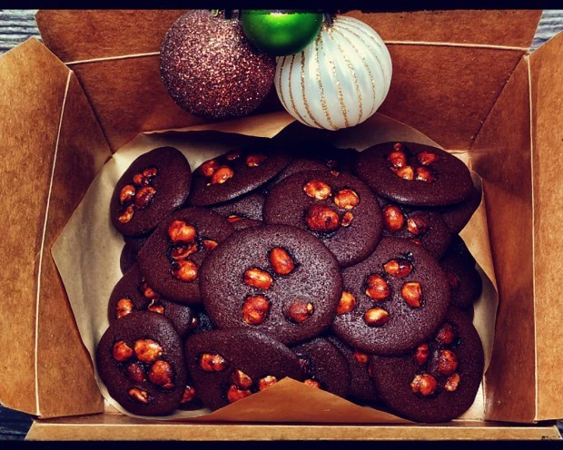 网红夏威夷果仁可可脆脆巧克力片 香港珍妮聪明小熊夏威夷果仁巧克力脆脆