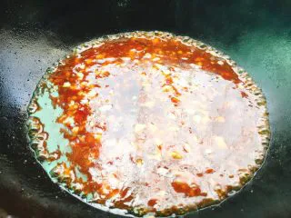 家常菜+手撕杏鲍菇,倒入淋汁煮开