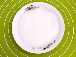 宝宝健康食谱 蛋黄动物饼干,细砂糖90克