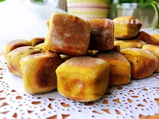 平底锅高钙小馒头,一口一个。