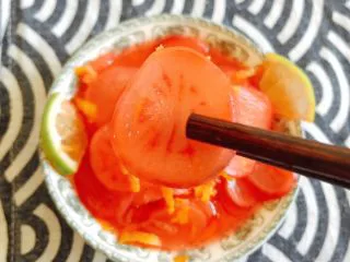 夏日开胃小菜——柠檬橙香萝卜,是不是很想吃一口呢！