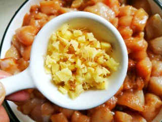 狂甩肯德基几条街的劲爆鸡米花,1勺姜末。