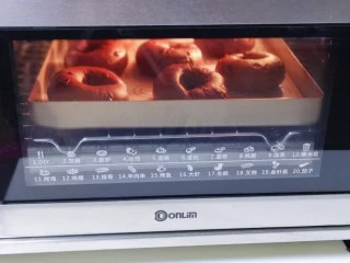 懒人必做~巧克力贝果,上下管190°烤20分钟!(烤箱提前预热5分钟)