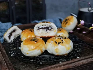 椰香桂花豆沙酥,简直好吃到停不下来，大爱～