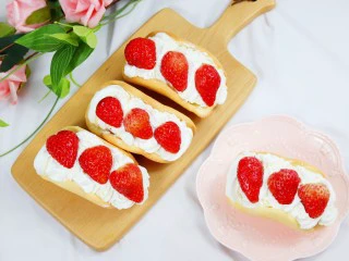 火爆Ins的StrawberryOmelet草莓抱抱卷,成品1