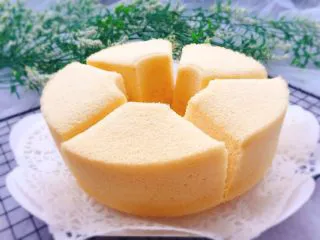 7寸中空戚风蛋糕(新手零失败),切开,组织非常细腻