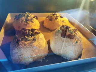 空气舒芙蕾~消耗蛋白的好方法,烤大概半小时左右取出