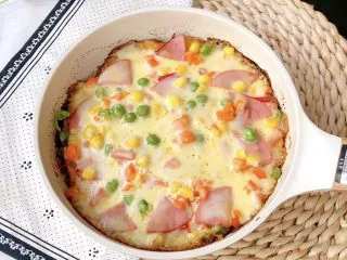 无需烤箱❗平底锅搞定菠萝披萨,太好吃了