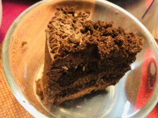 最经典浓郁巧克力奶酪蛋糕,大家一起分享。