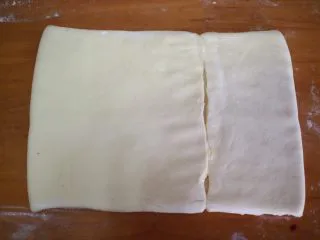 丹麦手撕吐司,重复折叠步骤