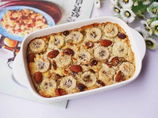 香蕉牛奶烤燕麦,好吃到停不下来。