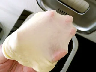小面包(玉米油版),揉至出薄膜