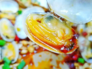 烤箱版【金针菇蒜香烤花蛤】,作为小酒小菜或是追剧小吃最合适不过了!