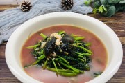 鹌鹑蛋扒苋菜,美味又营养(一道简单易学的家常菜谱)