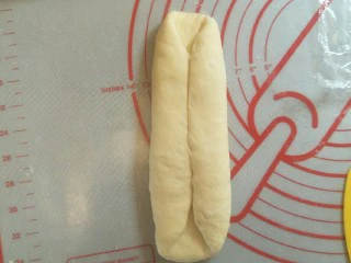 超软拉丝北海道土司(2个),两边折起再擀长