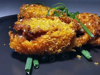 鸡翅酿地瓜泥,近景表现良好，看不出酿了地瓜泥