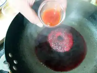 法式红酒牛排,放入番茄酱