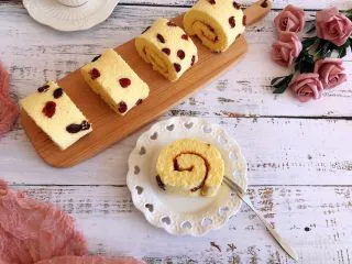 蔓越莓蛋糕卷,成品