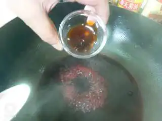 法式红酒牛排,放入耗油