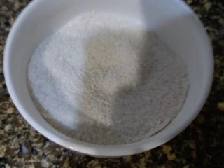 百变水果 法式橘汁软糖,50克白砂糖和12克苹果胶混合均匀