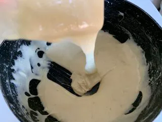 超级拉丝牛轧饼干,搅拌到顺滑的状态