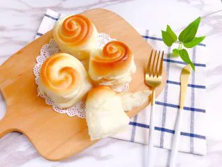 波兰种手撕小面包,细腻柔软有光泽的手撕小面包就完成啦