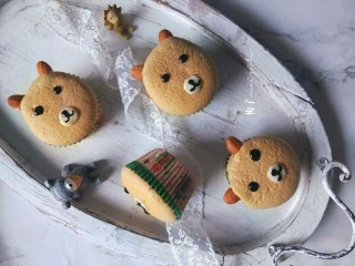 小熊纸杯蛋糕,成品图二