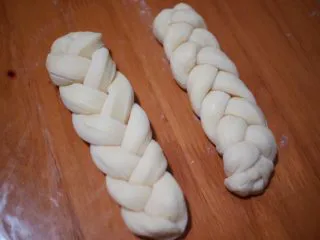 丹麦手撕吐司,变成两个三股辫