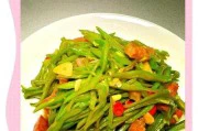 芸豆面菜的做法详解(口感细腻的健康佳肴,让你爱上素食)