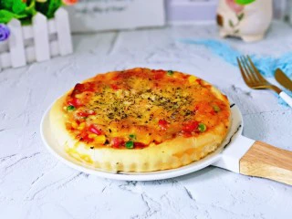 罗勒意式披萨,香味扑鼻的披萨出炉啦！大朋友小朋友都喜欢。