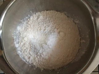 平底锅舒芙蕾,泡打粉和低粉混合
