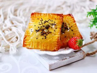 馄饨皮香蕉派,成品一