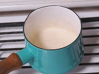 芝滋味浓滴【培根蘑菇白酱意面】,酱汁微微浓稠即可