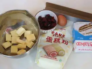 香酥美味蔓越莓饼干,准备食材。