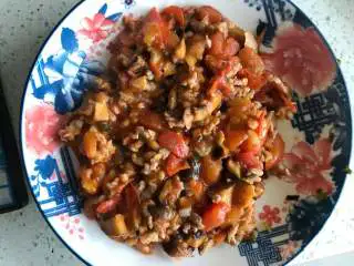 好吃的意大利蘑菇肉酱面,西红柿蘑菇肉酱就做好了。