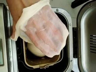 中种北海道吐司,揉至出薄膜