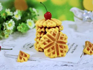 南瓜酸奶华夫饼,好吃又营养丰富，搭配上一杯牛奶或是咖啡，都是棒棒哒。