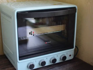 十味 高纤低脂燕麦饼干,烤箱预热150度，上下火，中层烤25分钟