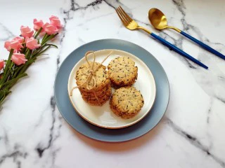 麦片芝麻核桃酥,酥香可口。