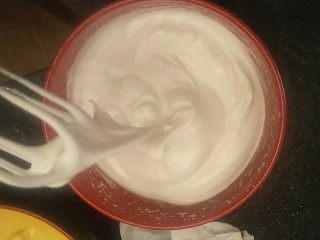 柔软到出乎意料-奶酪蛋糕卷,分2次细砂糖