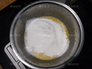可可旋风蛋糕卷,筛入低筋面粉,画Z字或者井字切拌均匀