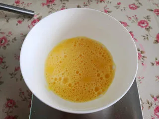 心形玛德琳蛋糕,鸡蛋打散， 