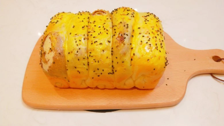 红豆沙拉丝面包