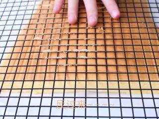 史上最详细的柔软蛋糕卷,正面向上