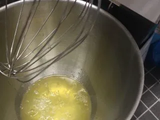 十寸古早蛋糕,准备打蛋清