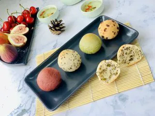 Q弹麻糬面包,外皮酥脆 里面Q弹