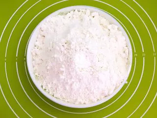 宝宝健康食谱 蛋黄动物饼干,低筋粉330克