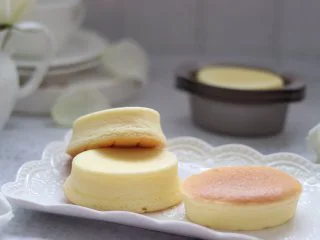 轻乳酪蛋糕（芝士蛋糕），醇香美味,香浓的芝士蛋糕 